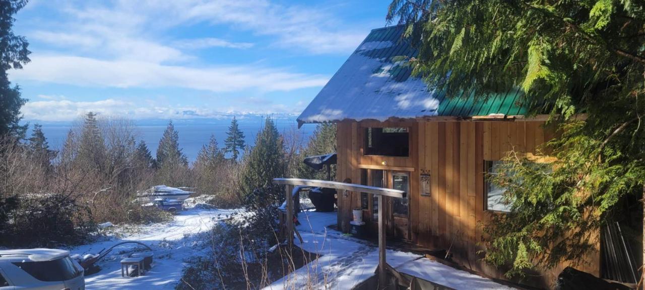 Ocean Views & Sunset Beach Cabin With Soaker Tub & Fire Pit Villa Powell River Exterior photo