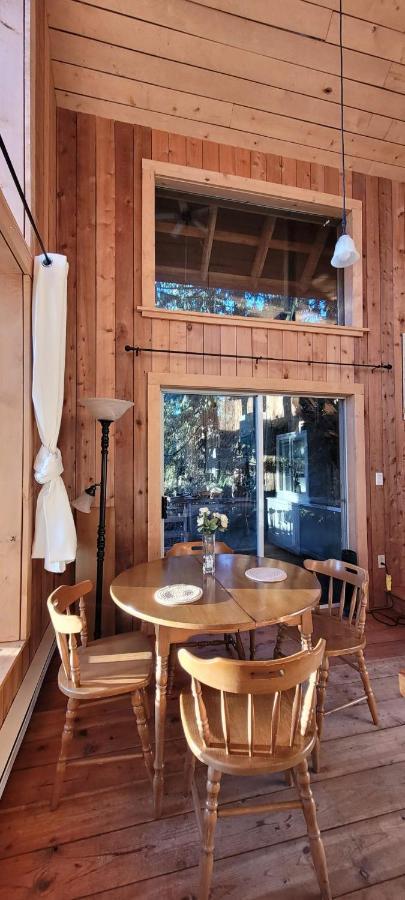 Ocean Views & Sunset Beach Cabin With Soaker Tub & Fire Pit Villa Powell River Exterior photo